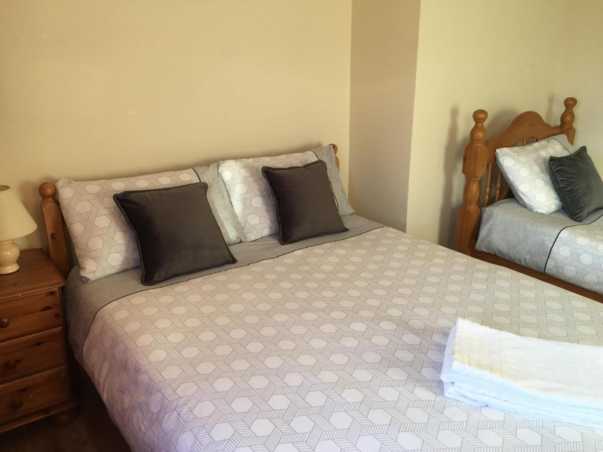Private Double Rooms & Twin Rooms Rahoon Galway Bagian luar foto