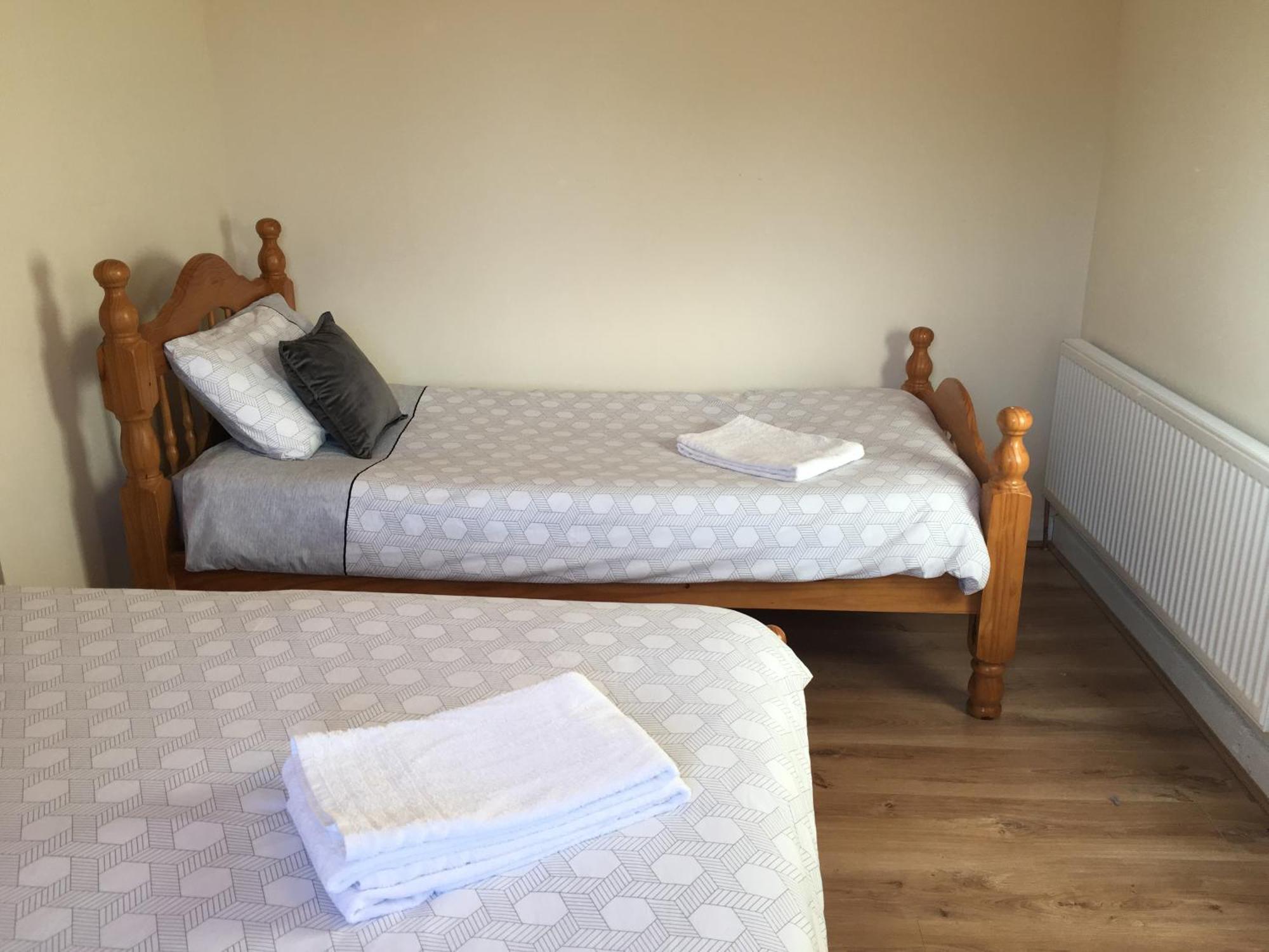 Private Double Rooms & Twin Rooms Rahoon Galway Bagian luar foto