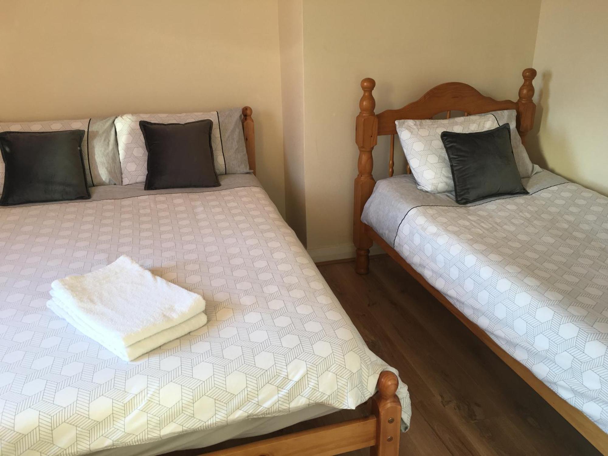 Private Double Rooms & Twin Rooms Rahoon Galway Bagian luar foto